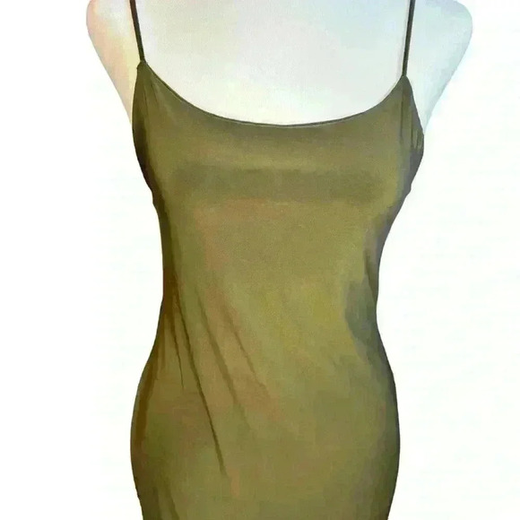 PrettyLittleThing  Womens Cami Midi Dress Sleeveless Scoop Neck Green Size 10 - Picture 2 of 5